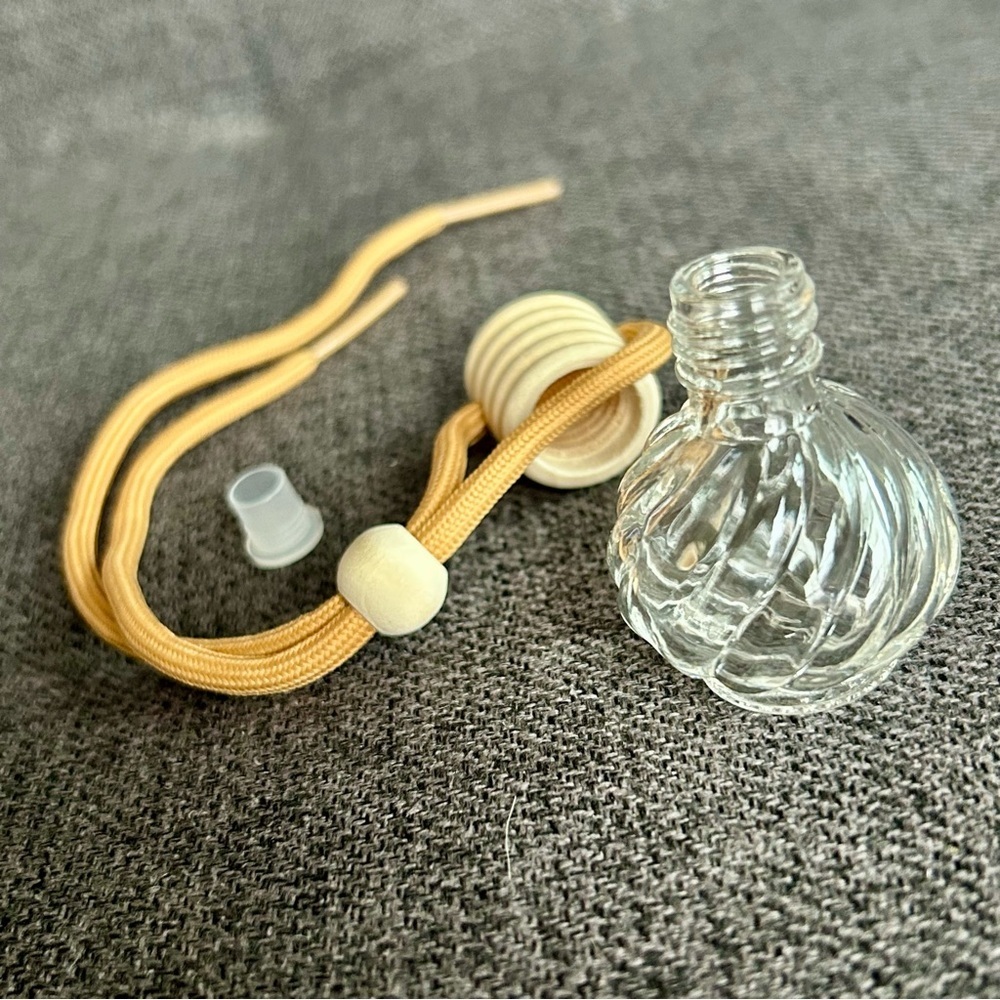 Hanging Essential Oil Aromatherapy Diffuser, Car, Air Freshener, Wood, Glass